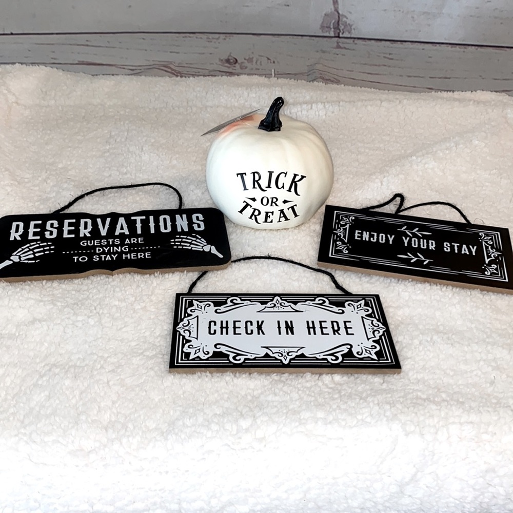 Halloween signs and pumpkin